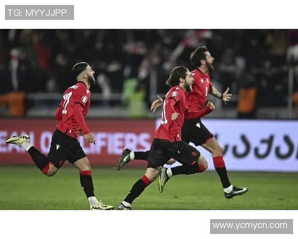 足球明星健康榜哪位球员在赛季中保持完美状态未受伤害